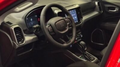 Honda Sahara 300 ultrapassa a Yamaha Lander 250 com alta de 24% em setembro e se afasta da Tornado 300