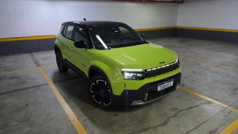 Jeep Avenger fica R$ 2 mil mais caro e parte de R$ 121.990