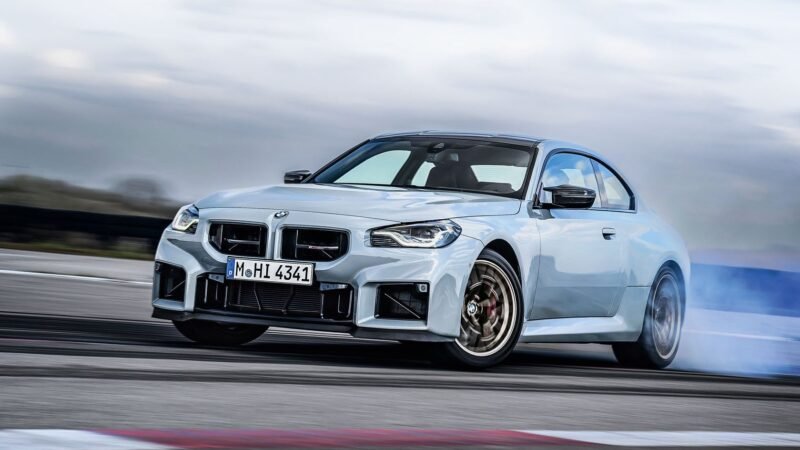 BMW M2 CS eleva o patamar nas pistas com 530 cv e freios de carbono