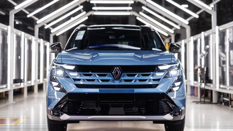Renault obtém R$ 181,8 milhões do BNDES para desenvolver motor híbrido nacional previsto para 2027
