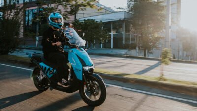 Locadora de motos elétricas com troca de baterias chega a Campinas