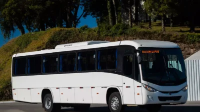 Volkswagen entrega 472 caminhões e ônibus ao Governo Federal