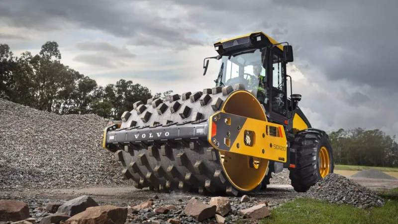 Volvo SD120: novo compactador de solo promete reduzir consumo de combustível