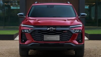 Focus Sedan 2015 custa R$ 17.158 menos que Elantra e sai abaixo do Jetta entre sedãs médios