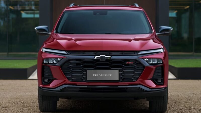 Focus Sedan 2015 custa R$ 17.158 menos que Elantra e sai abaixo do Jetta entre sedãs médios