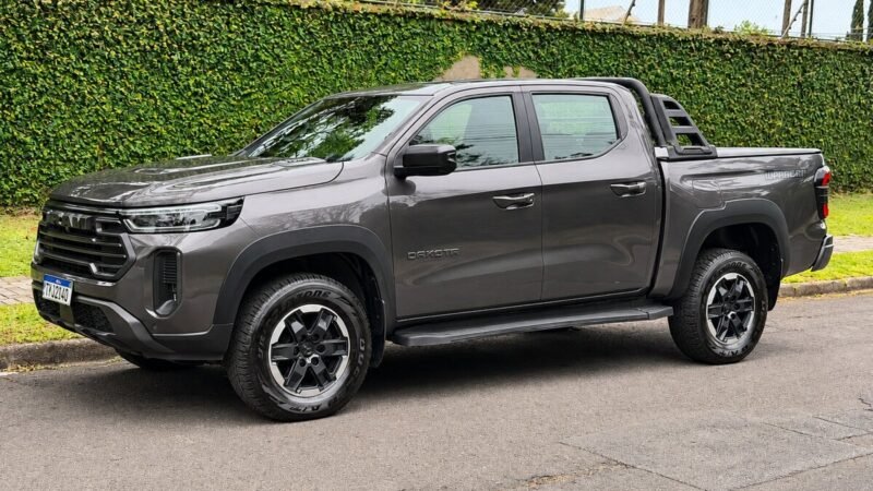 Avaliação Ram Dakota Warlock: por R$ 299 mil, tem 200 cv e interior caprichado, mas direção imprecisa e suspensão ainda deixam a desejar