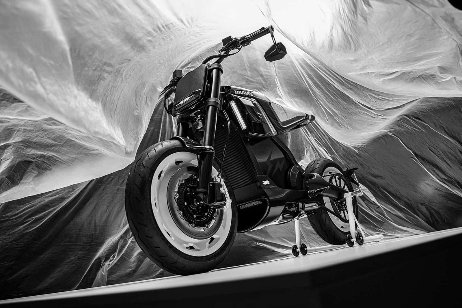 Brabus lança moto elétrica limitada a 10 unidades, com preço de R$ 250 mil