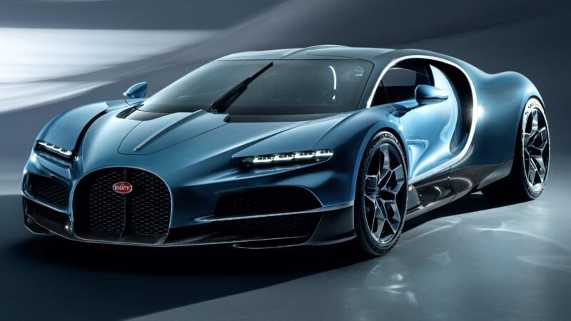 Bugatti Tourbillon pode ganhar versão com câmbio manual, diz CEO da marca