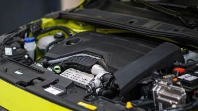 CEO da Stellantis pede desculpas por defeitos em motores PureTech com correia banhada a óleo