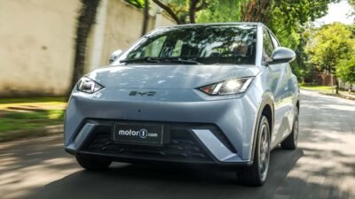 BYD Dolphin Mini GL chega à linha 2027, mas só muda de cor