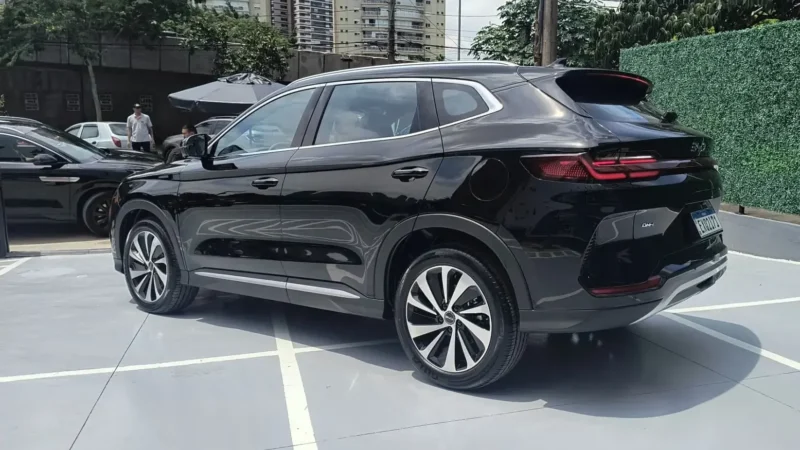 BYD Song Plus tem desconto de R$ 32 mil e entra na briga com HR-V e Taos