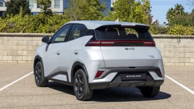 Carros mais vendidos em outubro de 2026: Dolphin Mini assume a vice-liderança
