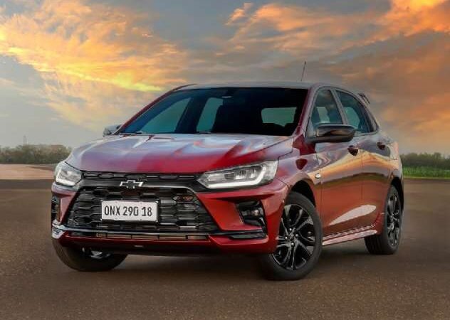 Chevrolet Onix tem quase R$ 20 mil de desconto diante do sucesso do BYD Dolphin Mini; veja preços