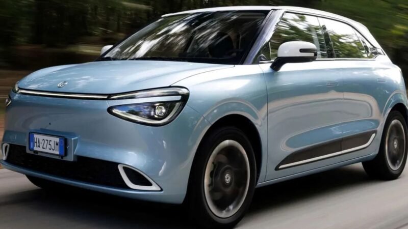 Taxista leva Hyundai i20 Platinum por R$ 108.437, R$ 17 mil abaixo do Polo Highline 0 km na Fipe