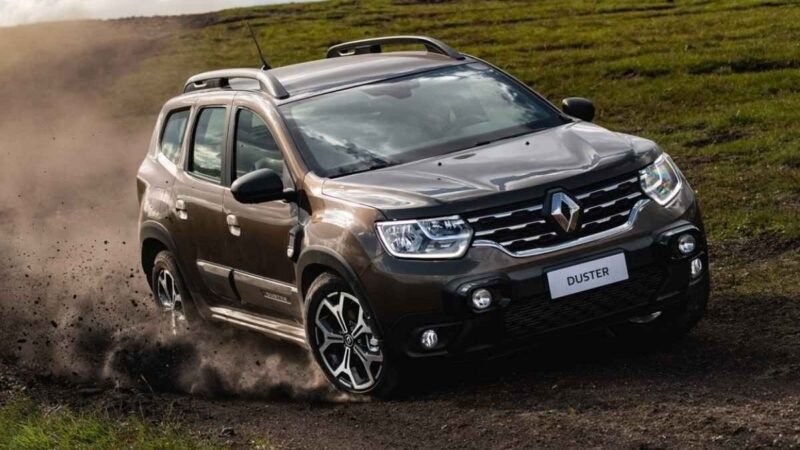 Peugeot 2008 Active 2026 tem 17 cv a mais que o Nissan Kait Active e custa R$ 5.838 a mais na Fipe