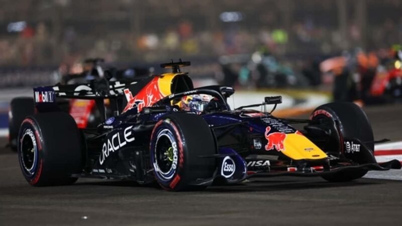 F1: Verstappen vence o GP de Singapura pela primeira vez; Bortoleto abandona com problema no câmbio