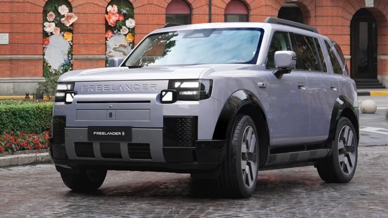 Freelander 8: “Land Rover chinês” tem painel com tela de 46,3 polegadas e pode chegar ao Brasil em 2028