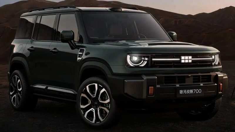 Geely Battleship 700: SUV híbrido plug-in quadrado tem cinco telas, bancos que viram cama e modo flutuação
