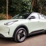 Enquanto prepara o EX2 nacional, grupo Geely quer Google integrado em todos os seus carros