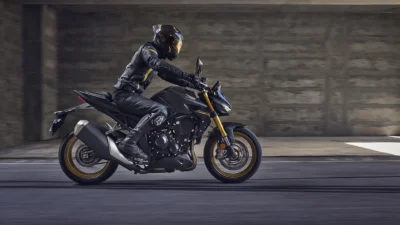 Honda CB1000 Hornet chega R$ 10 mil mais barata que a CB1000R e é a naked 1000 mais em conta do segmento