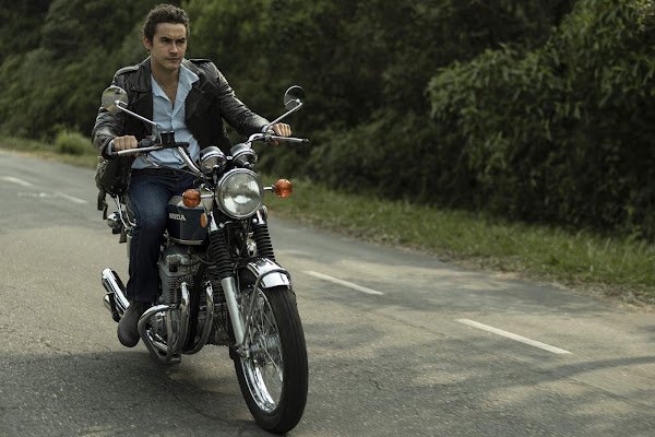Honda CB750 Four “7 Galo” aparece no filme “100 Dias”, sobre Amyr Klink