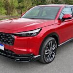 Com Honda Sensing e bancos de couro, o HR-V EXL surge em oferta por R$ 160.615 e fica abaixo do preço inicial do BYD Atto 2 GL