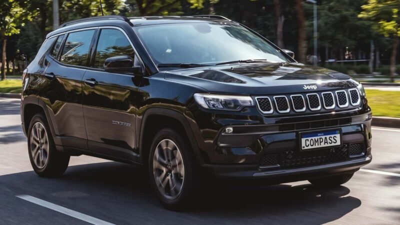 Novo Jeep Compass 2027: veja como é cada versão do SUV que agora tem opção híbrida-leve
