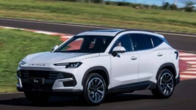 Jetour S06 Advance PCD: desconto de R$ 36.700 leva SUV híbrido plug-in a R$ 163.200 em outubro