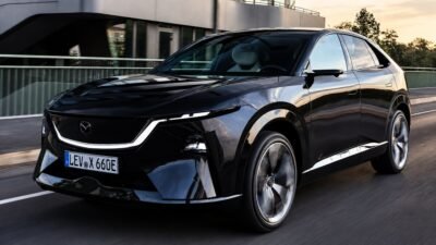 Mazda CX-6e tem alto-falante externo que permite ao motorista xingar quem cruzar seu caminho