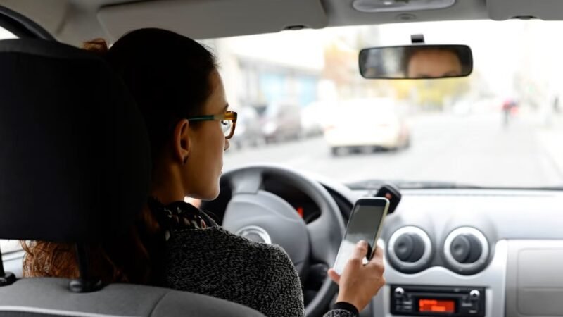 Lei no Espírito Santo transforma “mulher no volante, perigo constante” em “segurança constante” contra o preconceito no trânsito