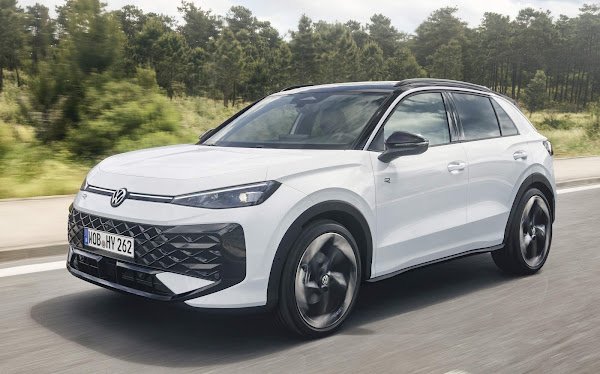 Nova VW T-Roc 2027 híbrida chega à Europa a partir de 30.500 euros