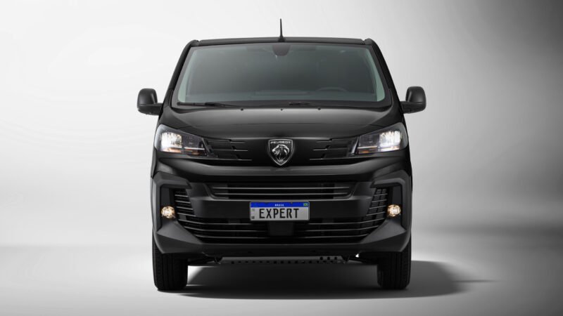 Peugeot e Citroën lançam versões premium das vans Expert e Jumpy