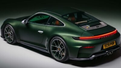 Porsche 911 GT3 Touring Earls Court 51 Edition terá só 51 unidades, com banco traseiro, madeira e veludo cotelê