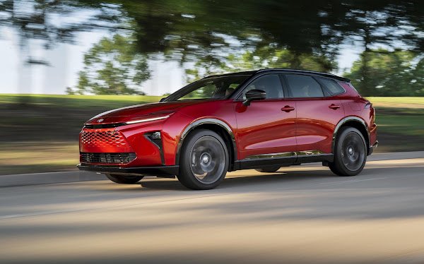 Toyota Crown Signia 2027: SUV híbrido de 238 cv ganha cor Inked e mais equipamentos nos EUA