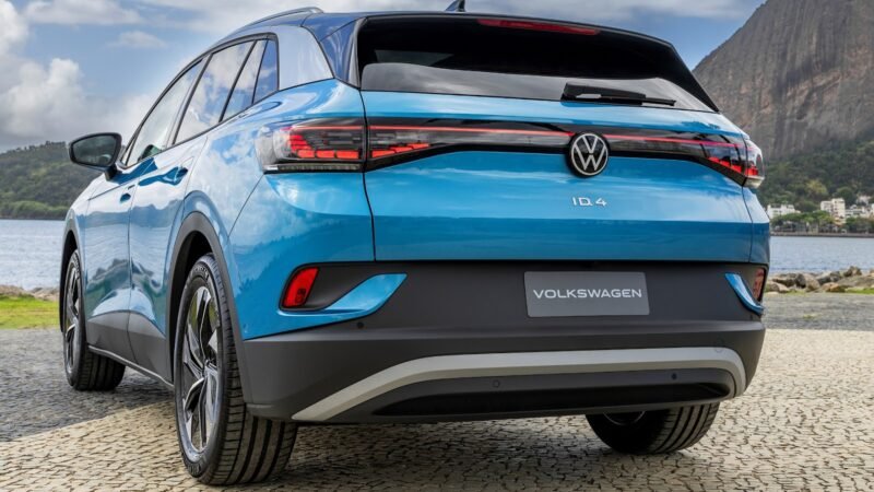 VW ID.4 2027 esgota primeiro lote de pedidos no Brasil durante evento de lançamento