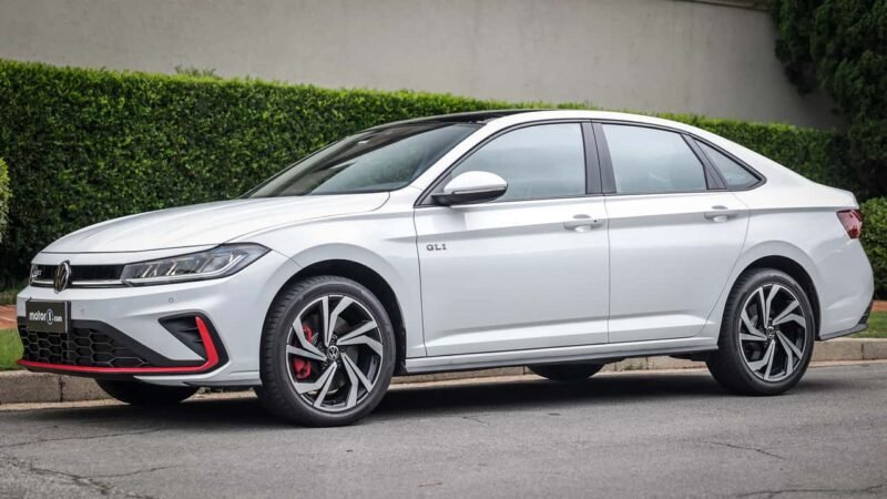 VW Jetta GLI fica R$ 18,5 mil mais barato e cai para R$ 239.990